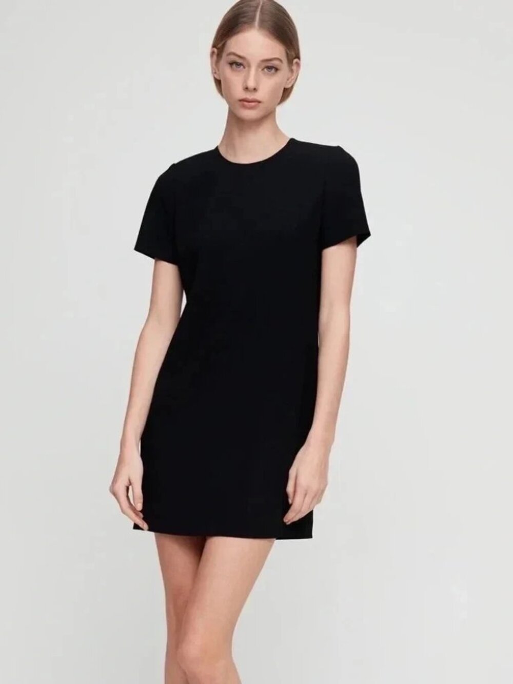 Aritzia Babaton Patricio Crepe Short Sleeve Shift Mini Dress Black Sz 10
